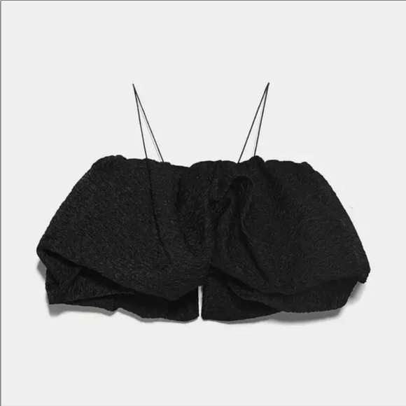 NWOT Zara Voluminous Ruffle Crop Top in Black Medium - Picture 4 of 7